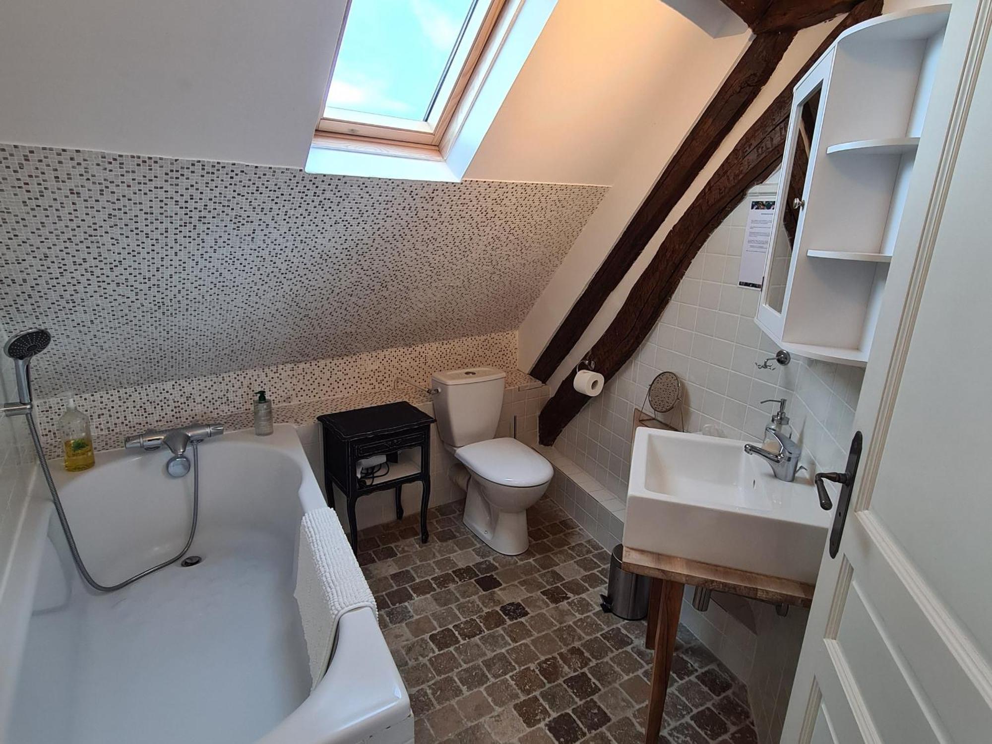 Chambres Spacieuses Avec Tv Et Salle De Bain Privee - Fr-1-590-453 Ousson-sur-Loire Buitenkant foto