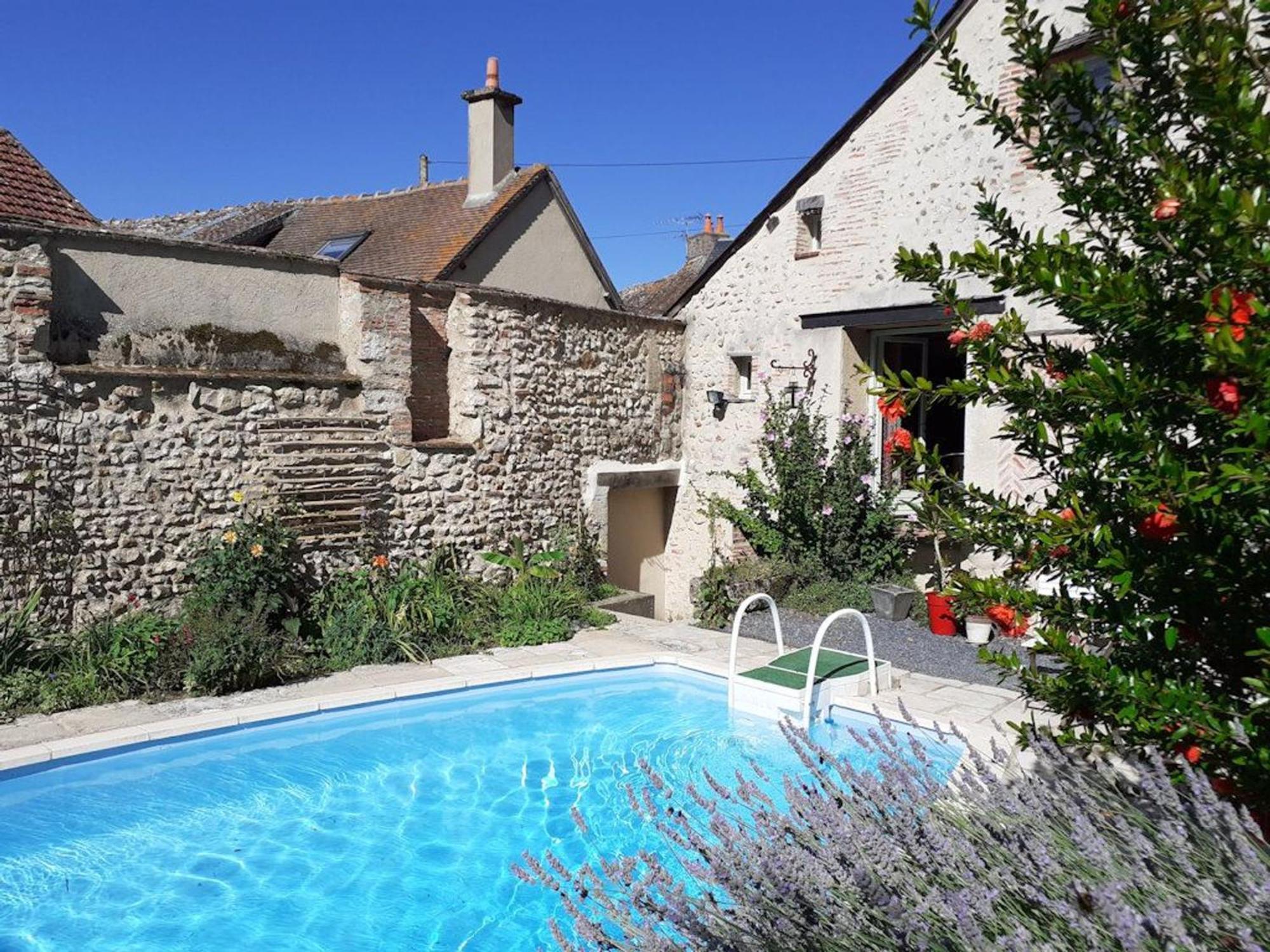 Chambres Spacieuses Avec Tv Et Salle De Bain Privee - Fr-1-590-453 Ousson-sur-Loire Buitenkant foto